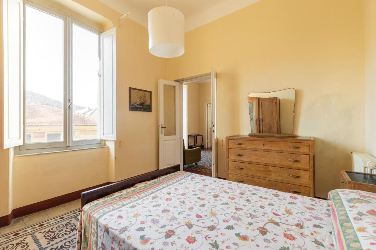 דירות לבנטו 042 La Casa Genovese מראה חיצוני תמונה
